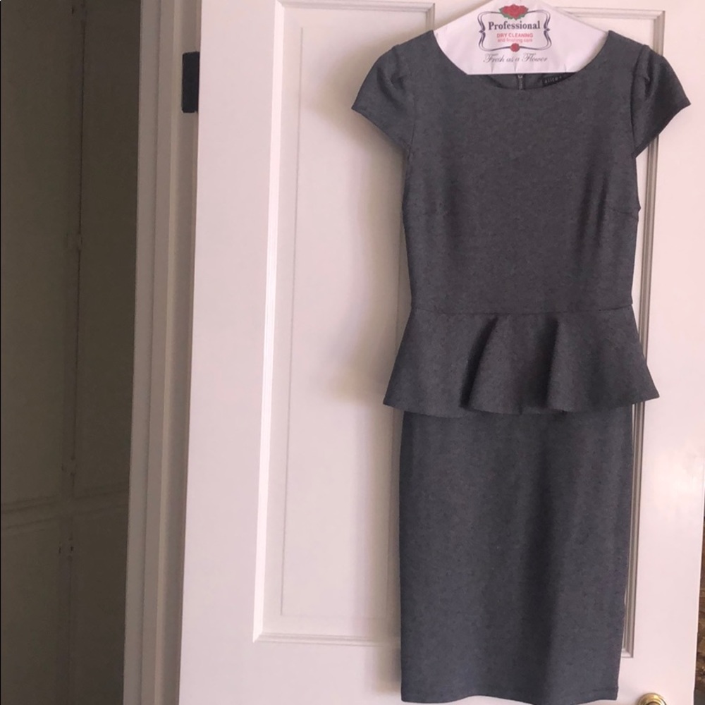 Alice+Olivia gay color size 4 mini skirt waisted